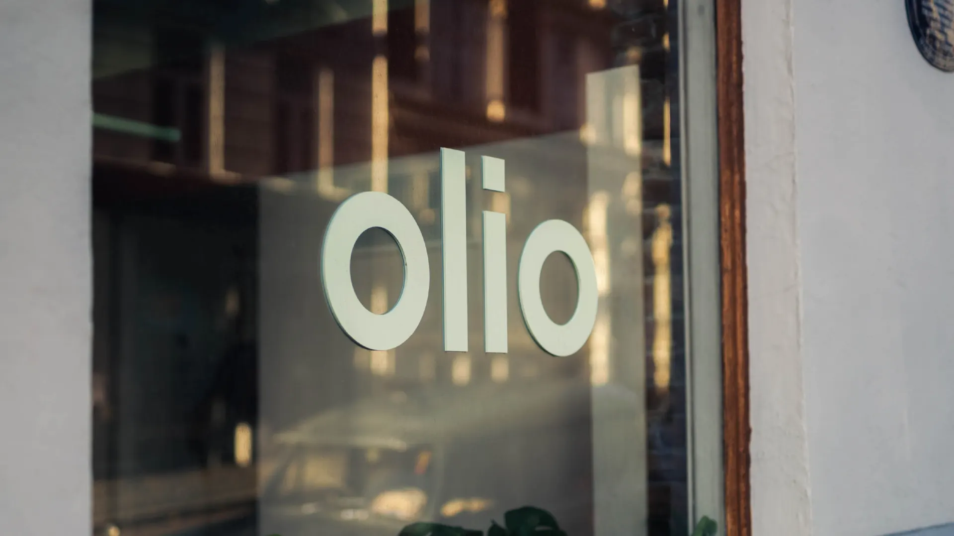 Olio Slide 8
