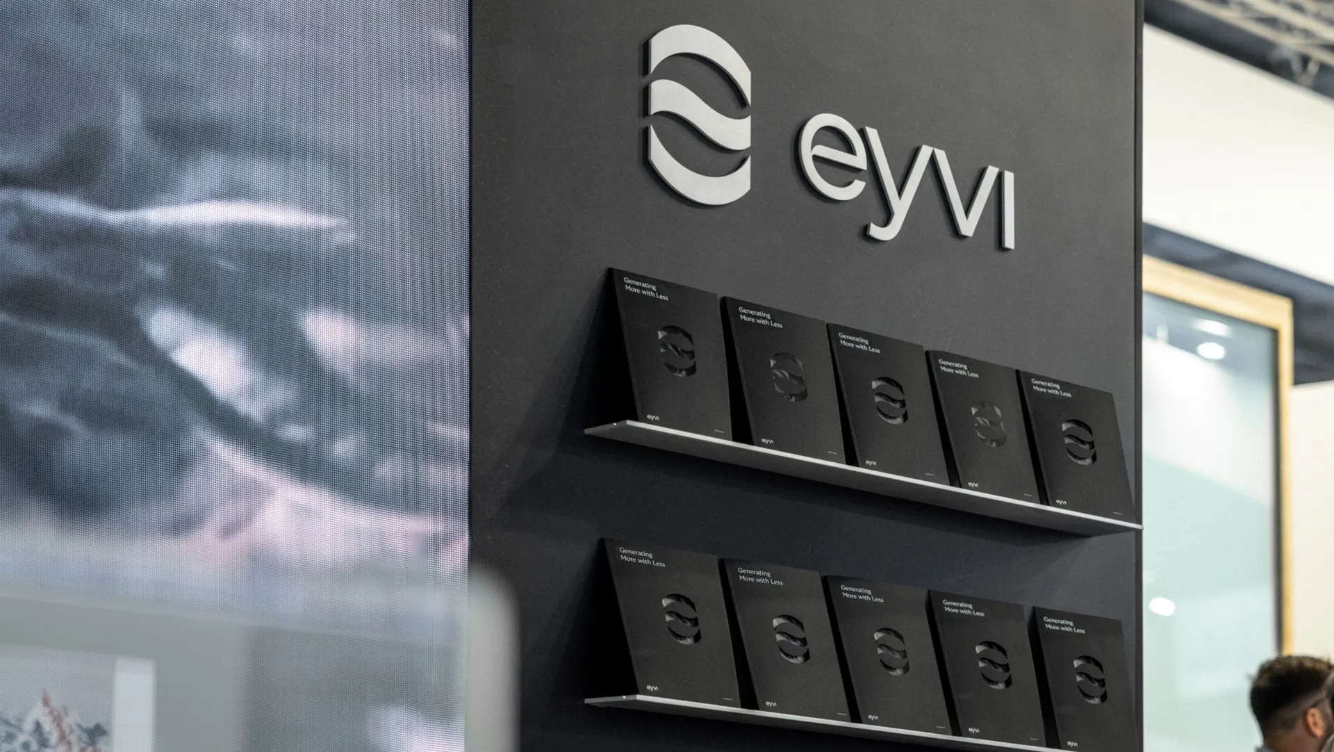 Eyvi 23